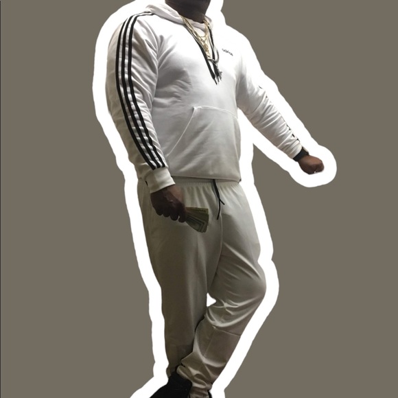 Meet your Posher, Kay - Picture 9 of 11